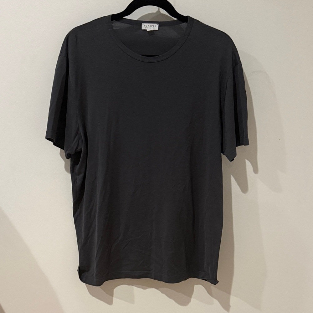 Sunspel classic t shirt charcoal size large excellent used condition